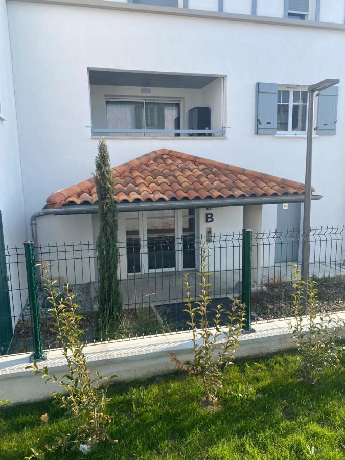 Chambre D'Hote Cosy Hiriburu Saint-Pierre-dʼIrube Exteriör bild